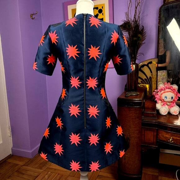 House of Holland Star Print Structured Flared Mini Dress Size 6 - Picture 2 of 14